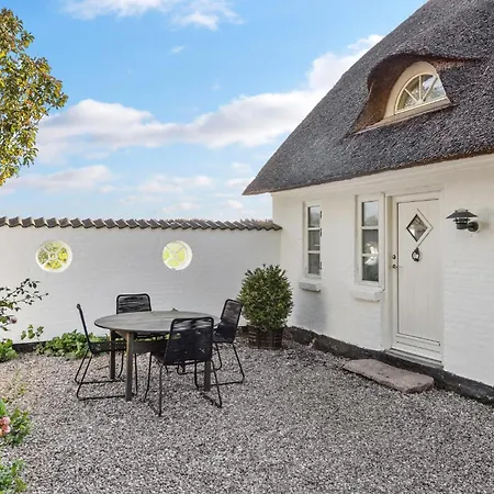 Awesome In Sydals With Wifi Hébergement de vacances Ertebjerg